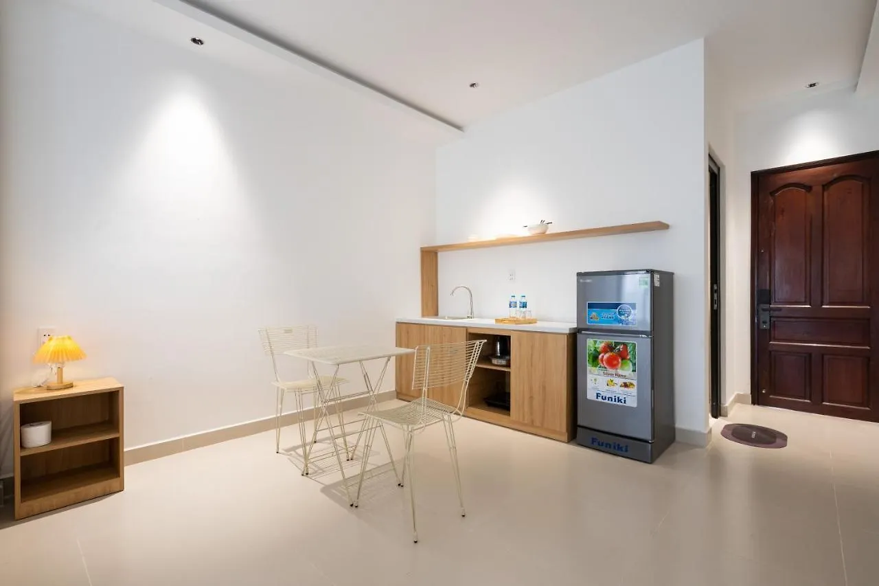 Peninsula Serviced Apartment Ho Chi Minh City 0*,  Vietnam